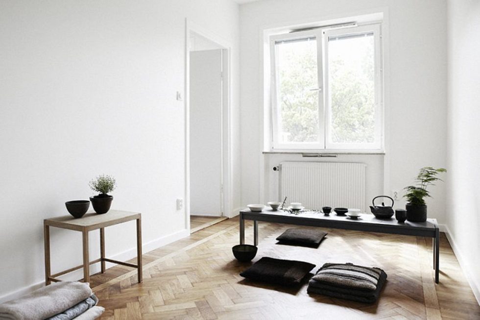 Dining room in a modern Japanese style