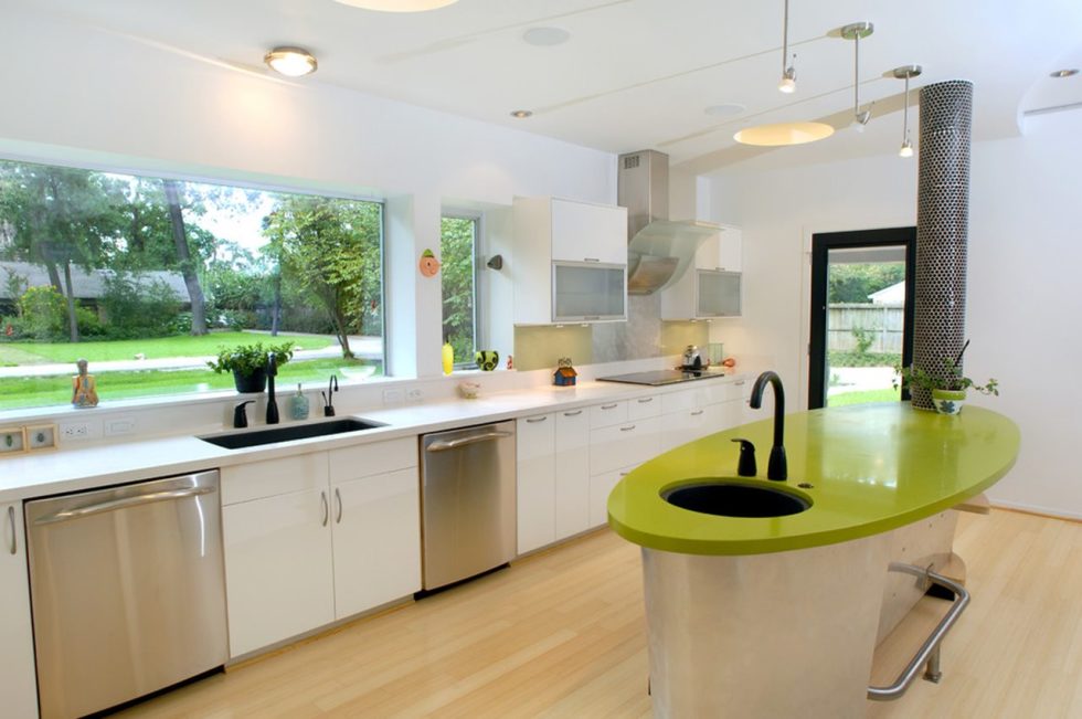 High-Tech Kitchen design - Bright Colors Against the Neutral Backdrop