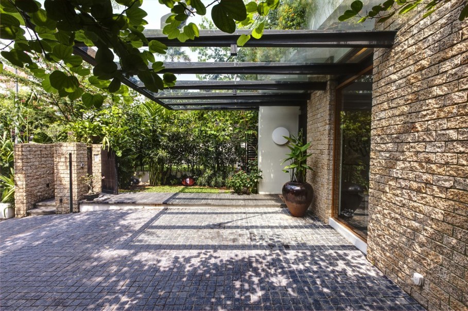 Tan's Garden Villa from Aamer Architects