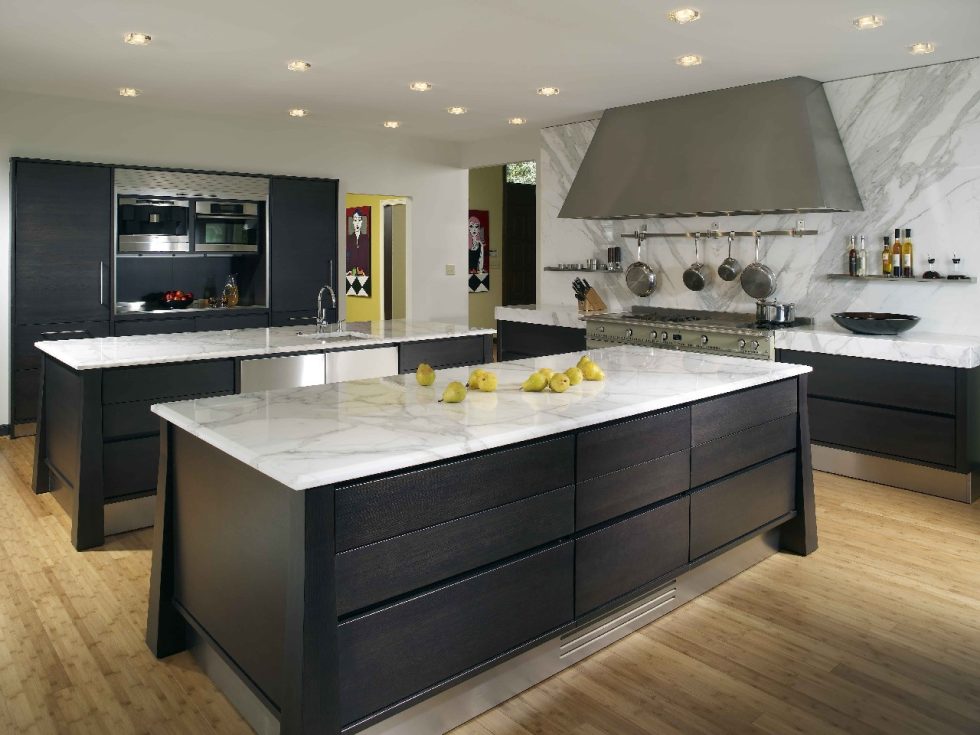 apartments-design-kitchen-island-ebony-wood-hitech