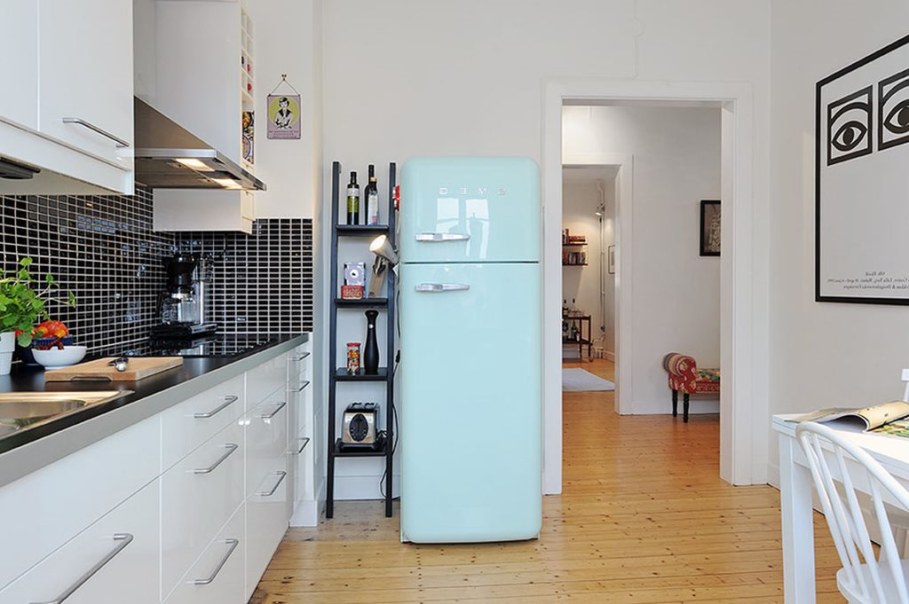 Apartment With Light And Colourful Interior - Kitchen 3