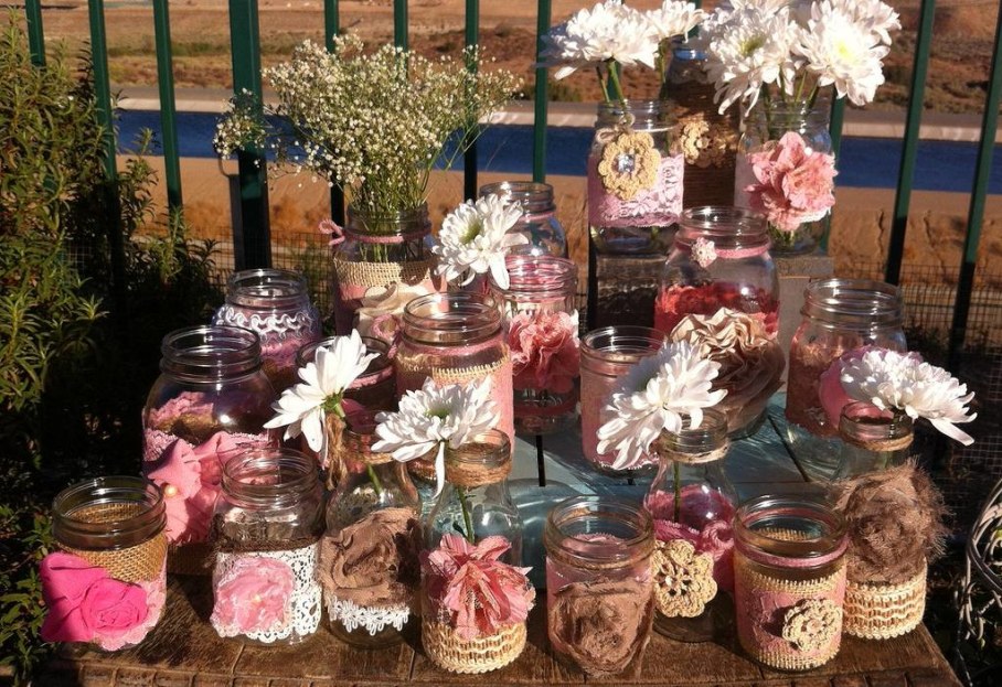 Colors and Flowers for Rustic Wedding Decorations