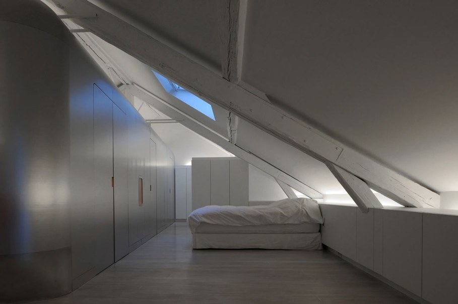 Creative Apartment Design from Dethier Architectures - Bed