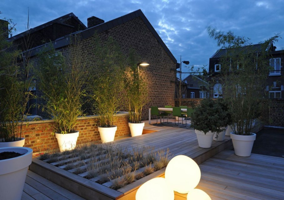 Creative Apartment Design from Dethier Architectures - Outdoor terrace 2