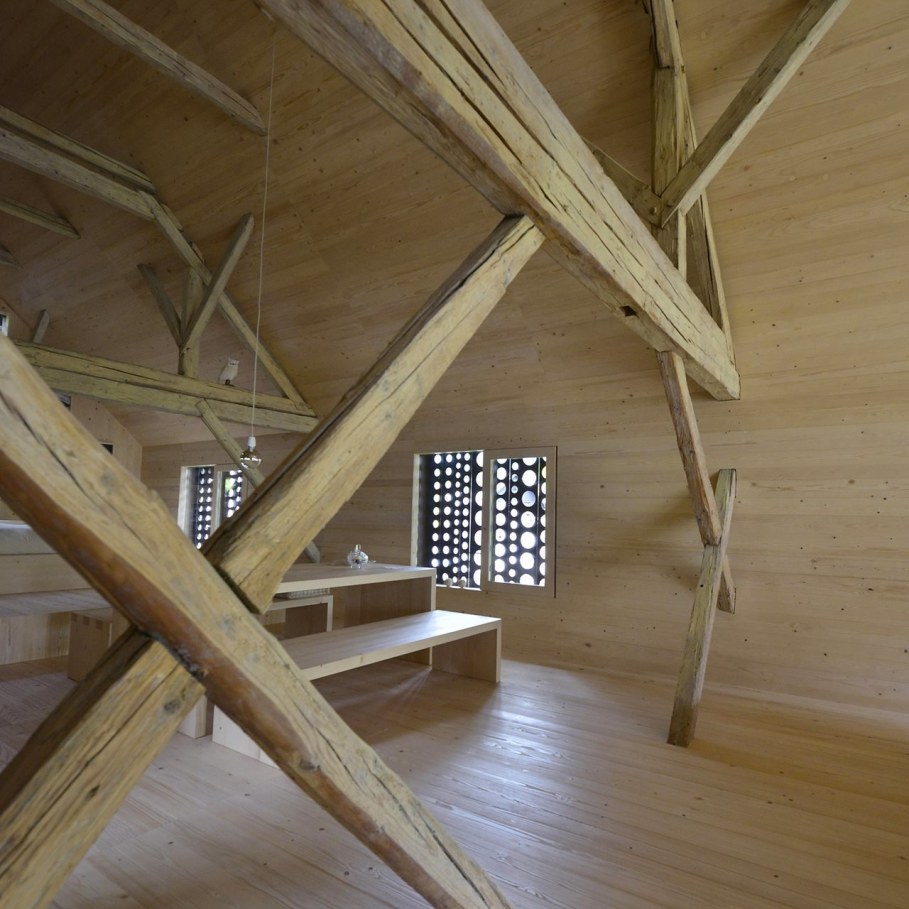 Alpine Barn Apartment from OFIS Architects - design ideas 2