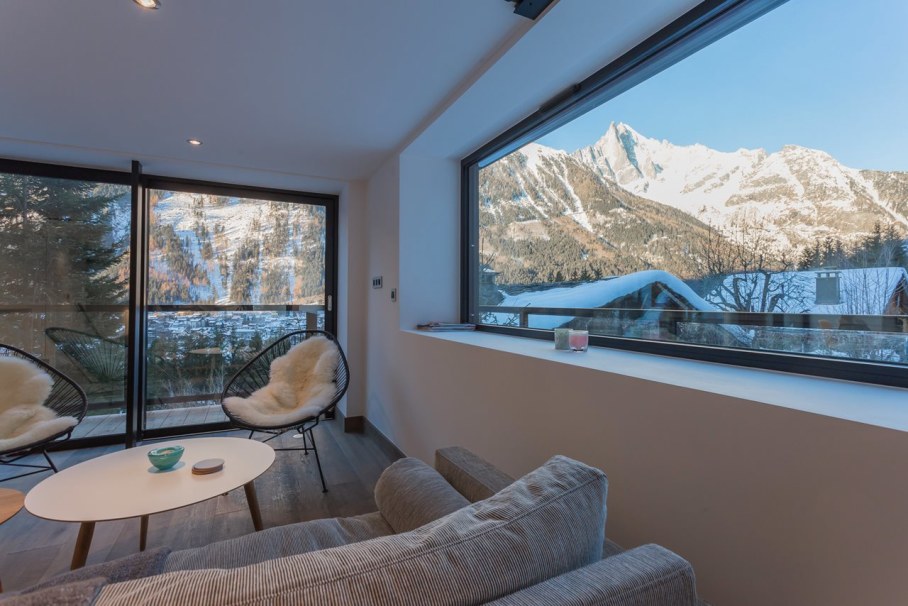 Dag Chalet In France - mountain view