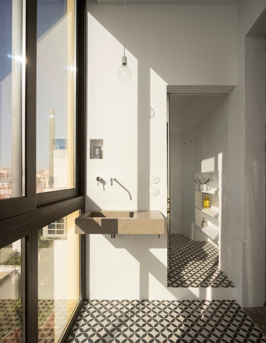 Principe Real Apartment from Fala atelier - bathroom 4