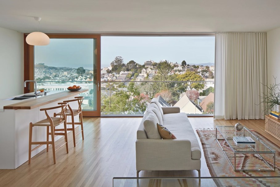 The House With A San-Francisco View - Kitchen and dining room