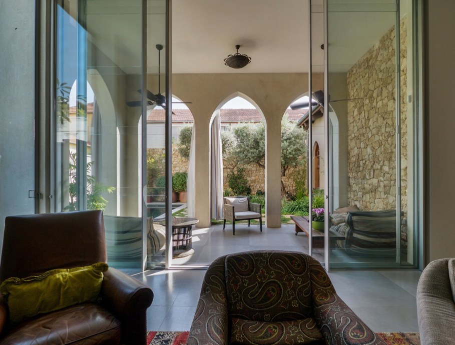 Villa from Witt Architects In Tel-Aviv - Living room