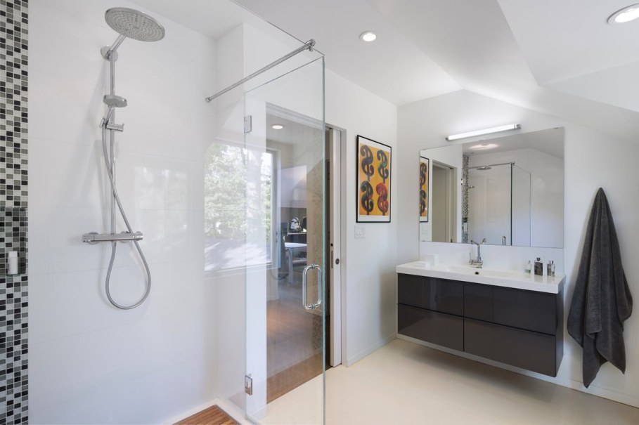 Colonial house from Fougeron Architecture studio - Bathroom