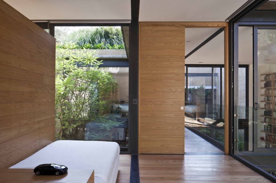 Four Patio House in Mexico by Andres Stebelski arquitecto - Guests bedroom
