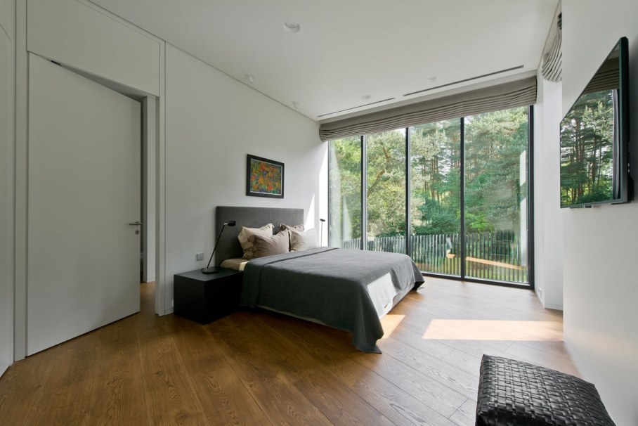 Modern House in Palanga - Bedroom with large bed