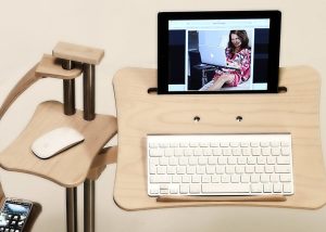 The stand up laptop desk: healthy and comfortable life