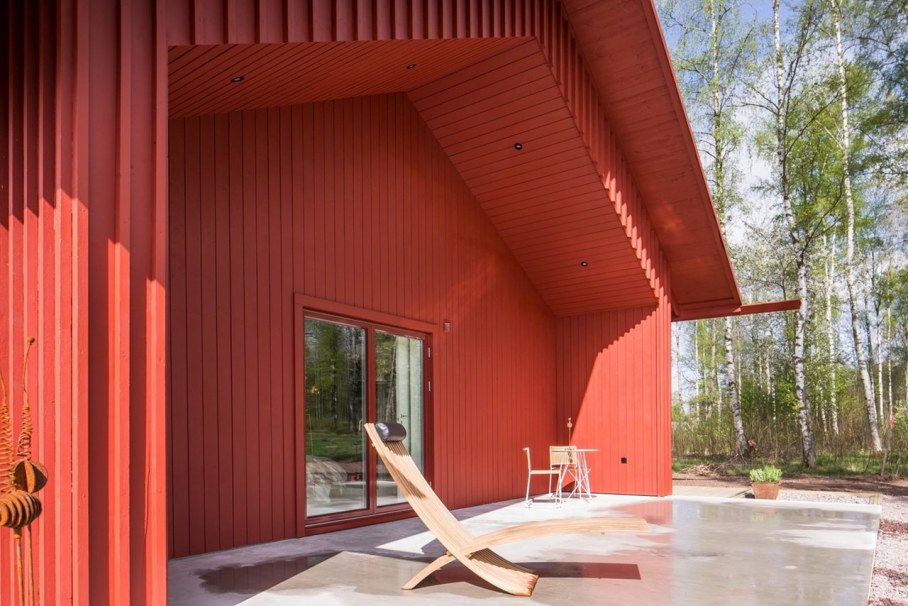 Red House in Swedish style by Thomas Sandell - Exterior 4