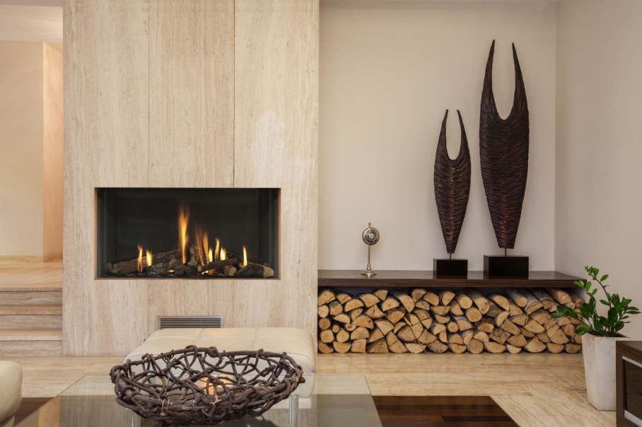 The most natural decor for zone at the fireplace they were and remain logs - design Ideas for Living room