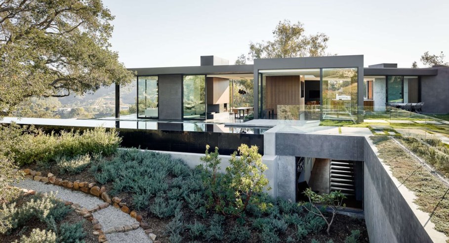 The private house Oak Pass in California by Walker Workshop 2