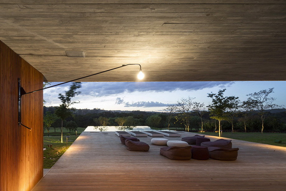 Casa MM house by architects from Studio MK27 in Brazil 13