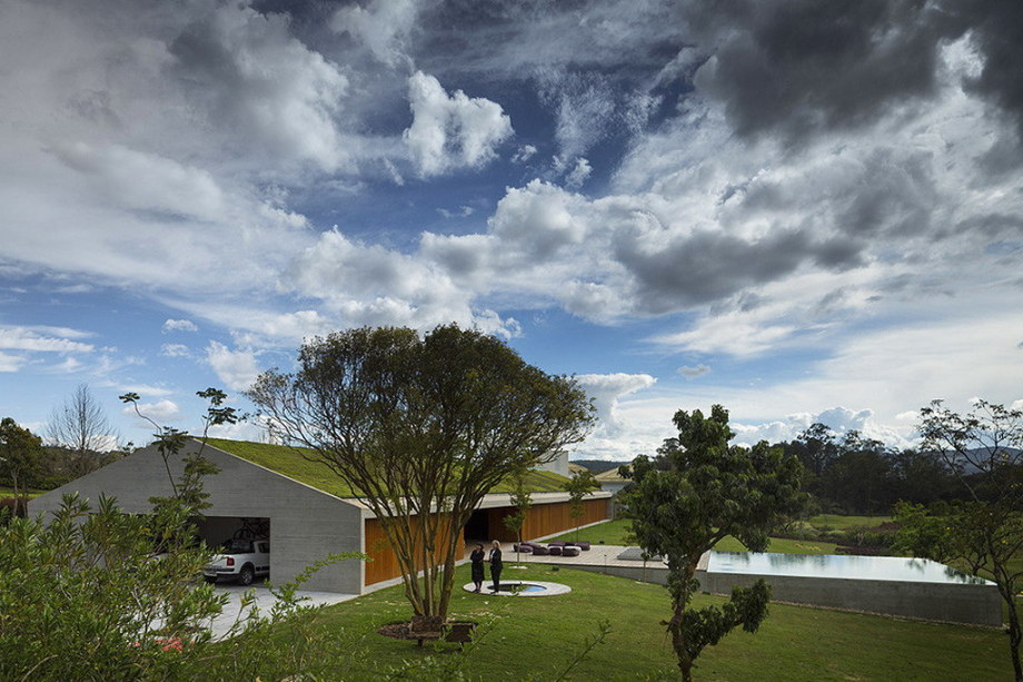 Casa MM house by architects from Studio MK27 in Brazil 28