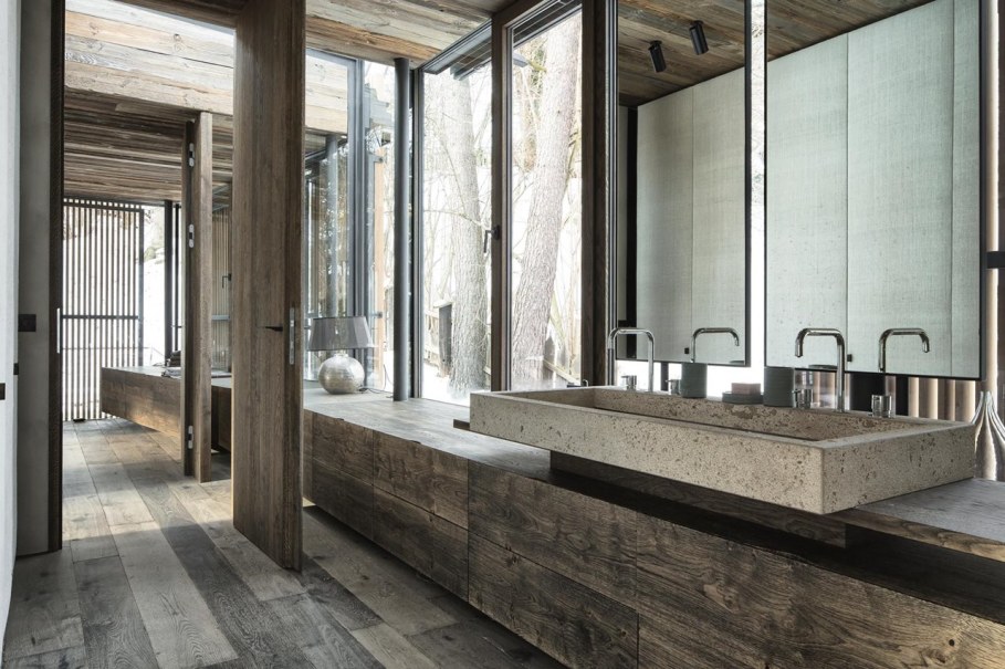 Country-house Austrian chalet with amazing interior made of concrete, wood and glass - bathroom