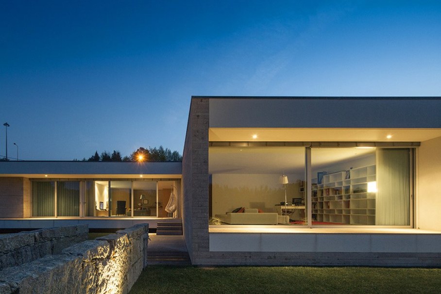 Cozy House For A Family With Children In Portugal - Facade