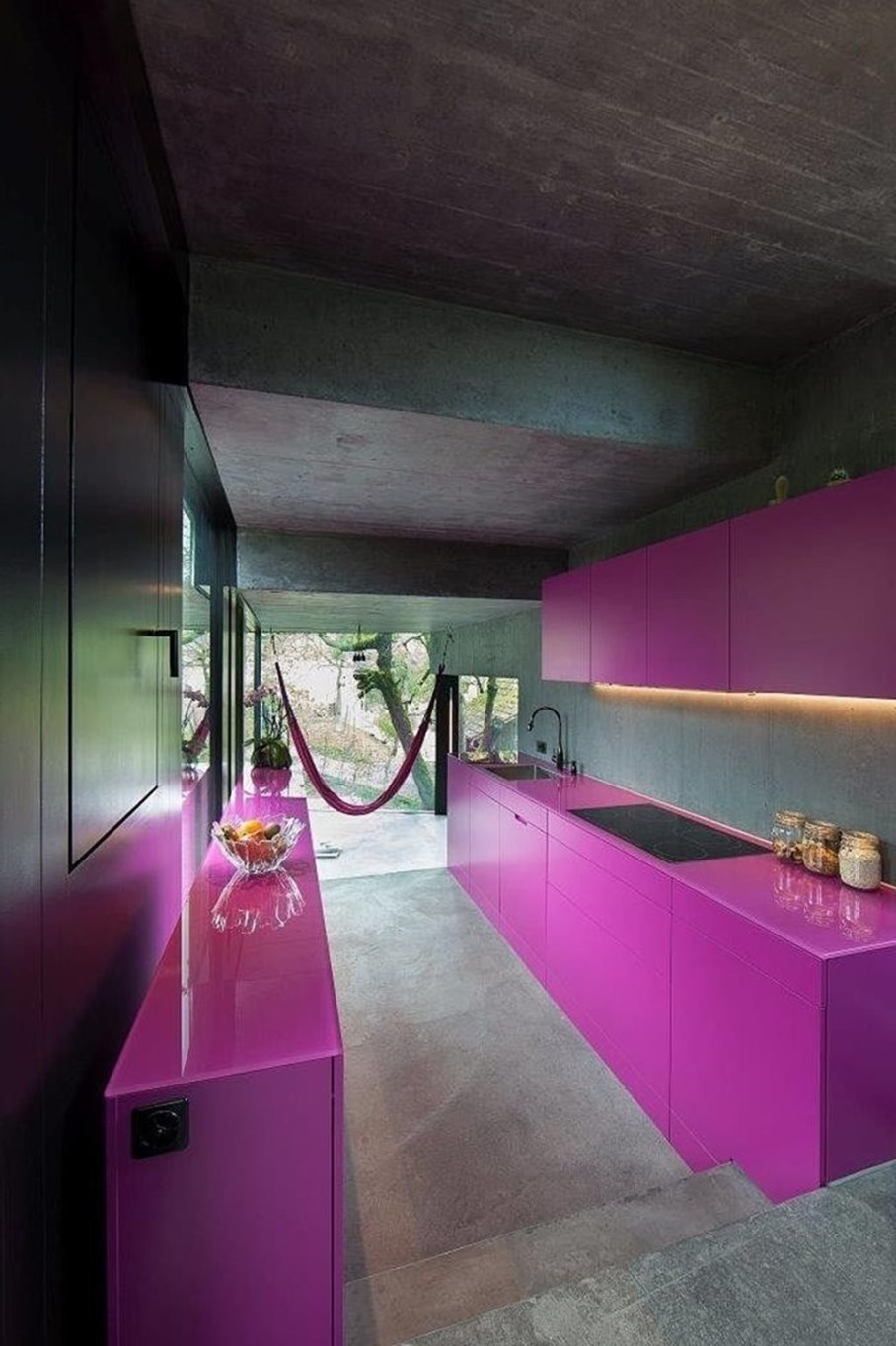 Design country house of glass and concrete 8