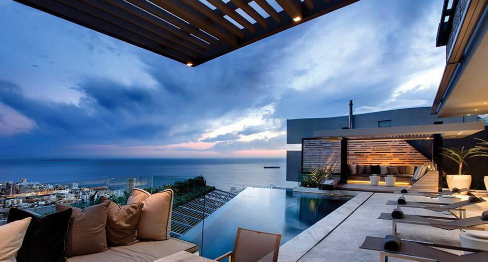 Luxury house Head Road 1843 with the ocean view by SAOTA studio 3