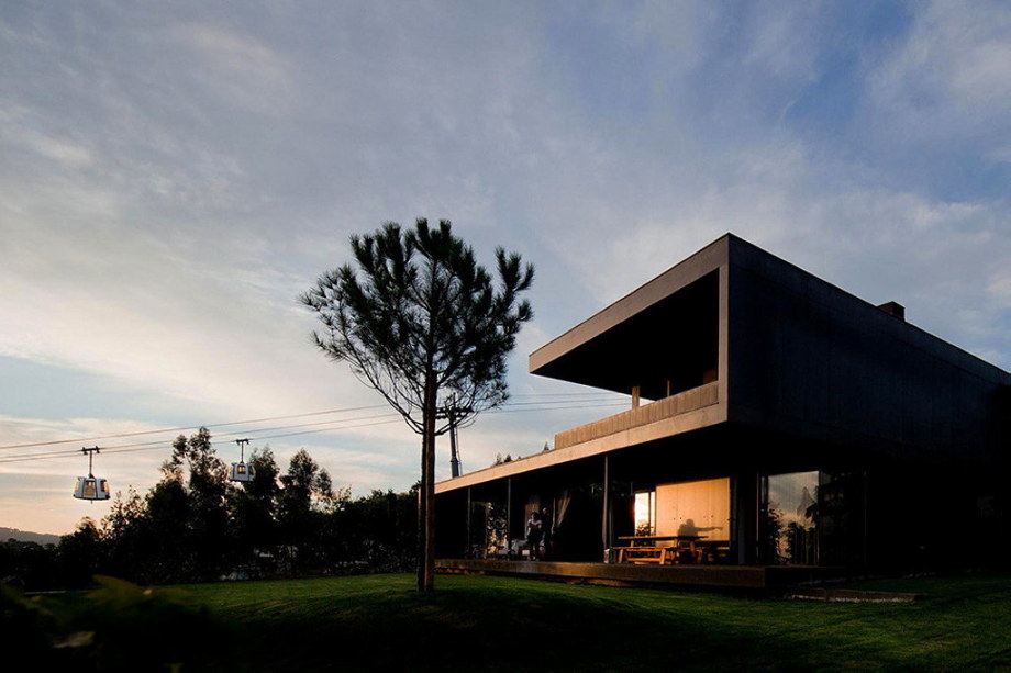 Mansion by Pitagoras Arquitectos in Portugal 27