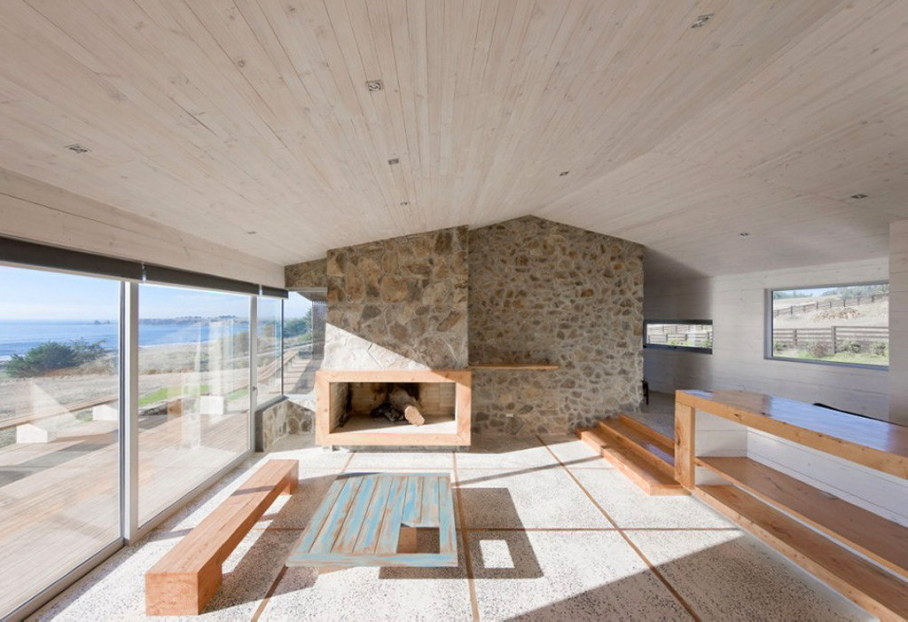 Plinth house by Land Arquitectos in Chile 5