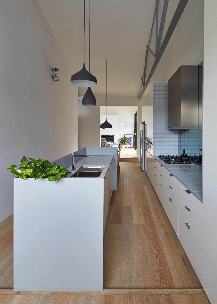Reconstruction in favor of simplicity and openness - Kitchen