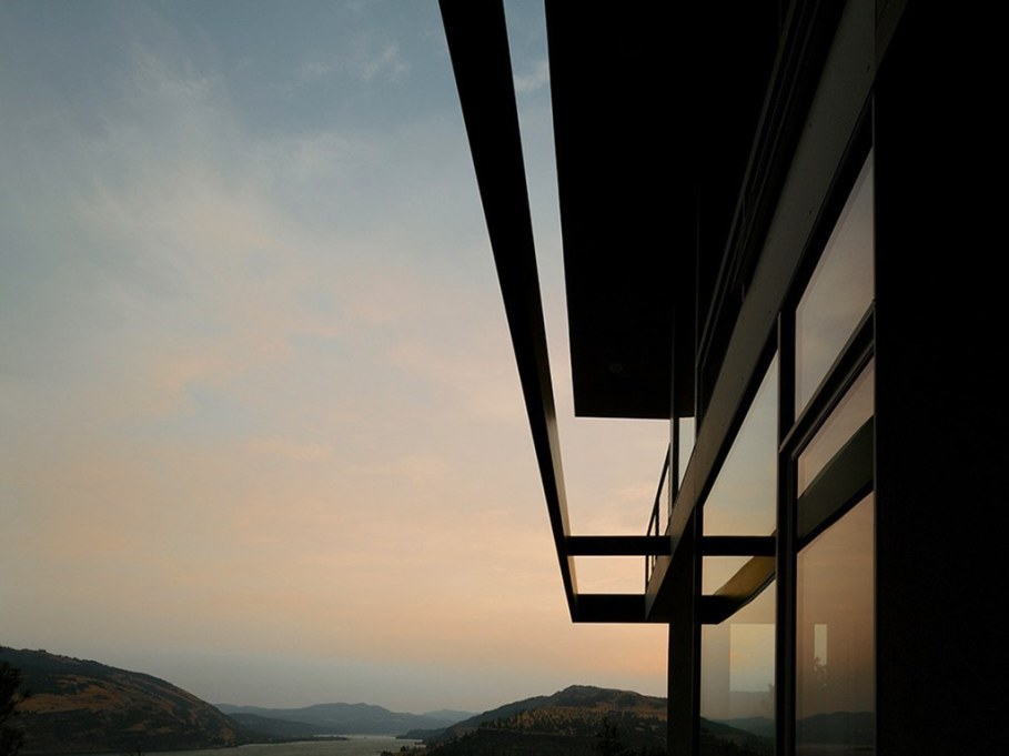 The House On The Hillside With A Marvelous View 1