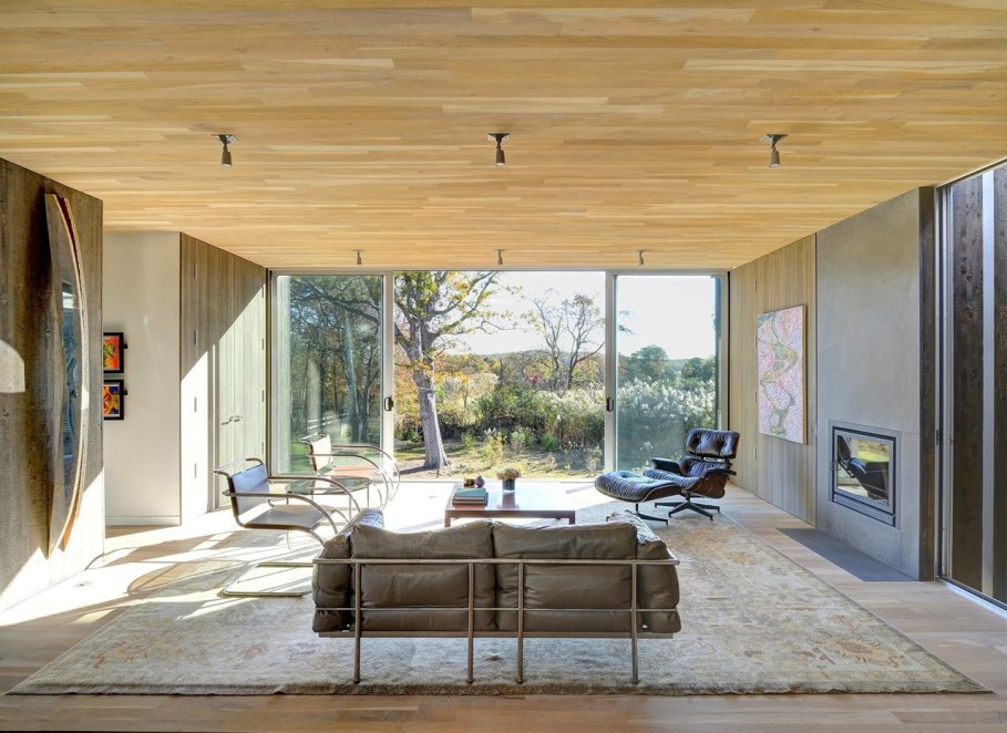 The house in East-Hemptone from Bates Masi Architects - Living room