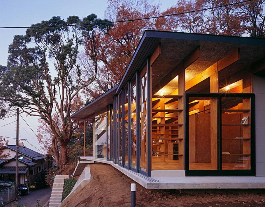 The house is on top of a ridge in Japan 5