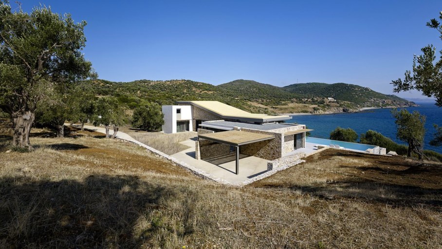 Two villas on the Aegean coast - Exterior 5