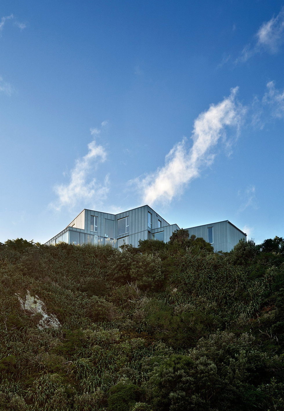 Cook Strait House In New Zealand From Tennent + Brown Architects 9