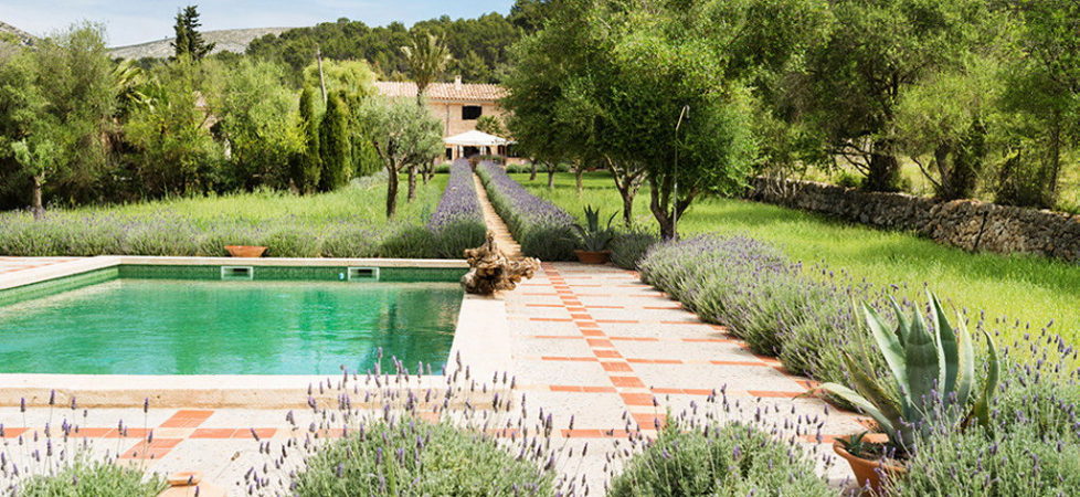 Fabulous House With A Garden In Spain