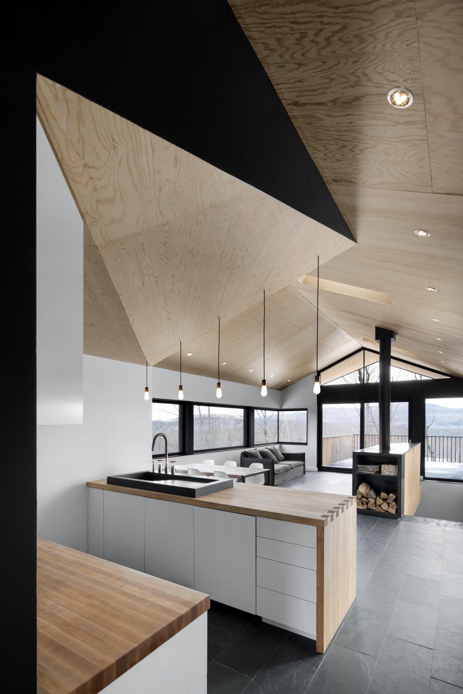 The Bolton house from Office Naturehumaine in Quebec 9
