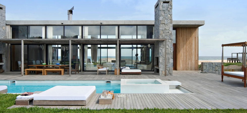 The beach house La Boyita Residence by Martin Gomez Arquitectos, Uruguay