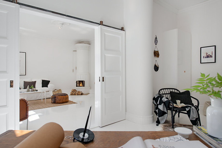 The snow-white three bedroom apartment in Sweden 11