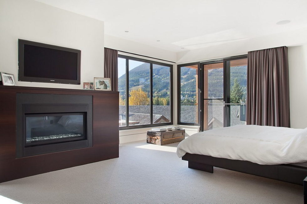 A Stylish House In British Columbian Mountains Worthing $8.5 Million 23