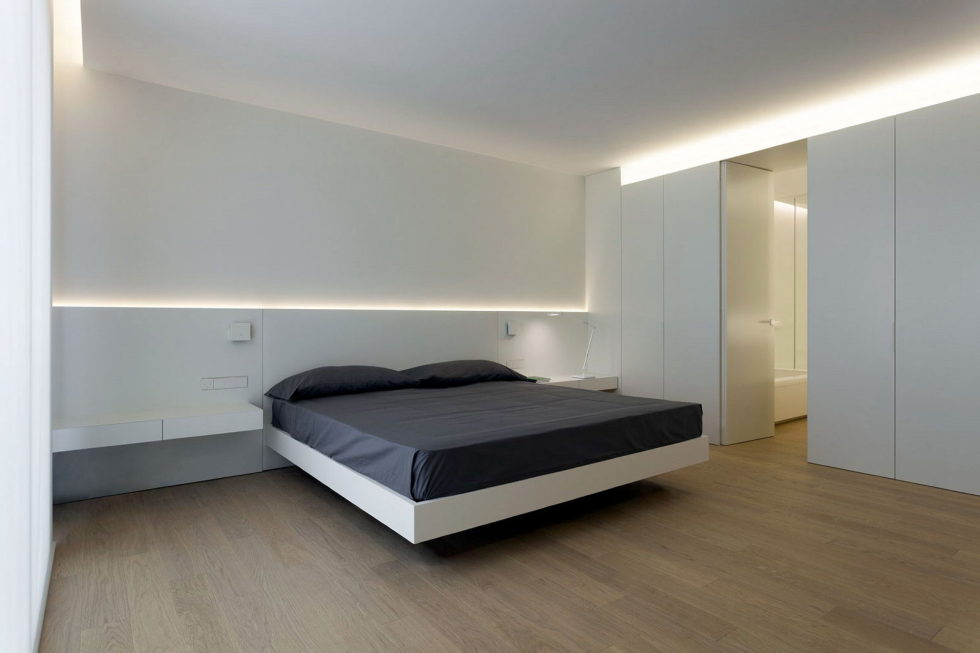 Contemporarily Designed Apartment In Valencia by Fran Silvestre Arquitectos 14