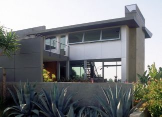 The Leonard residence in the Hollywood Hills