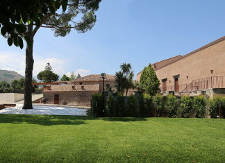 CRV Villa In Italy From ACA Amore Campione Architettura