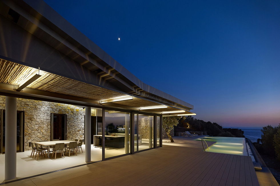 Luxurious Residency Upon The Project Of Z-level Studio On The Shore Of Aegean Sea 3