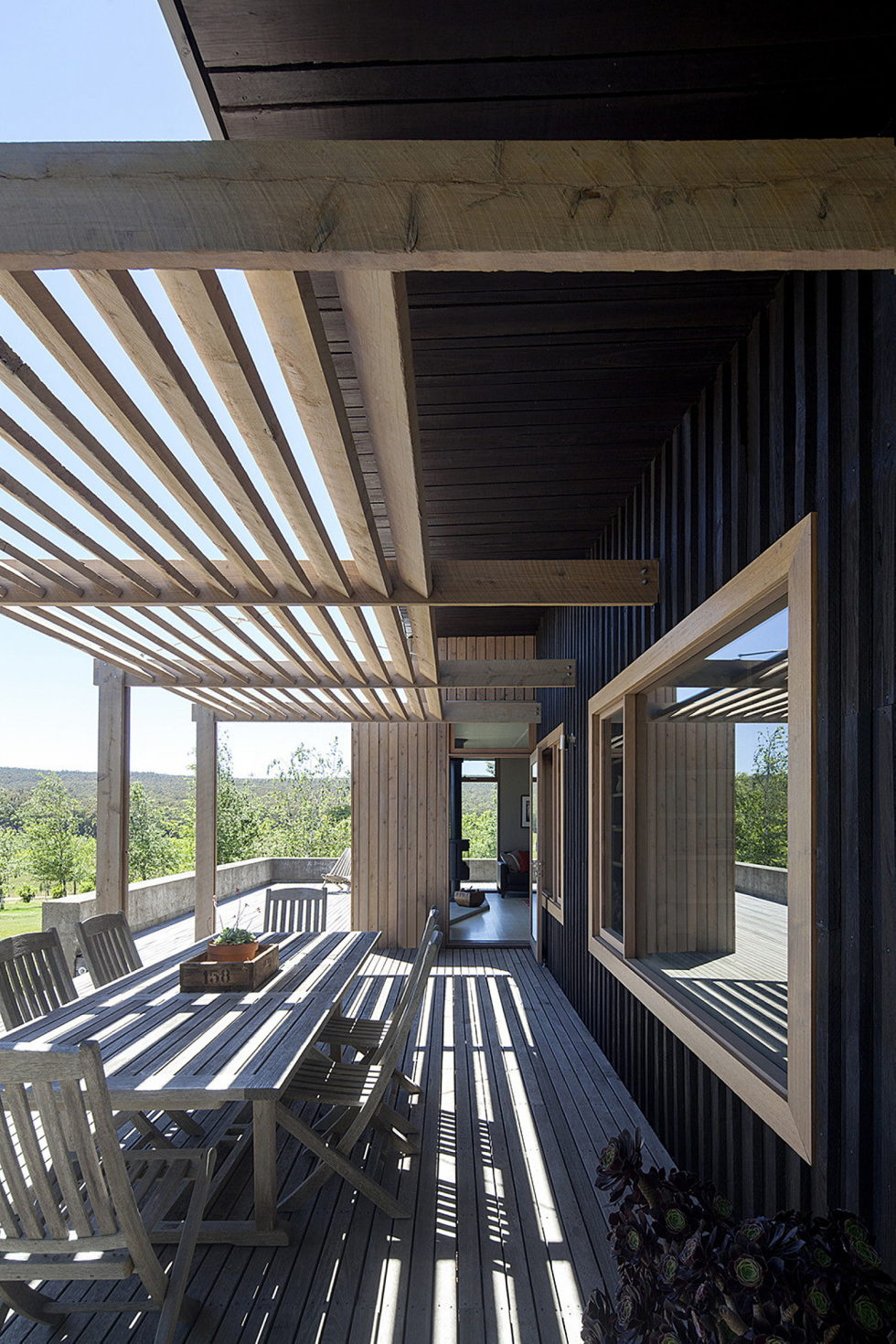 Plinth House in Australia from the Luke Stanley Architects 10