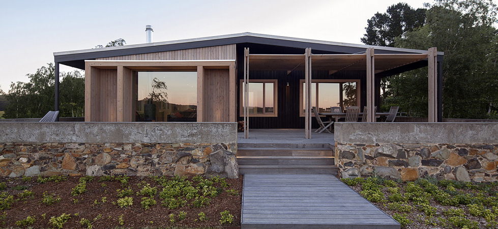 Plinth House in Australia from the Luke Stanley Architects