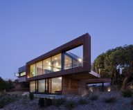 The country house Dame of Melba for resting at the ocean shore from Seeley Architects