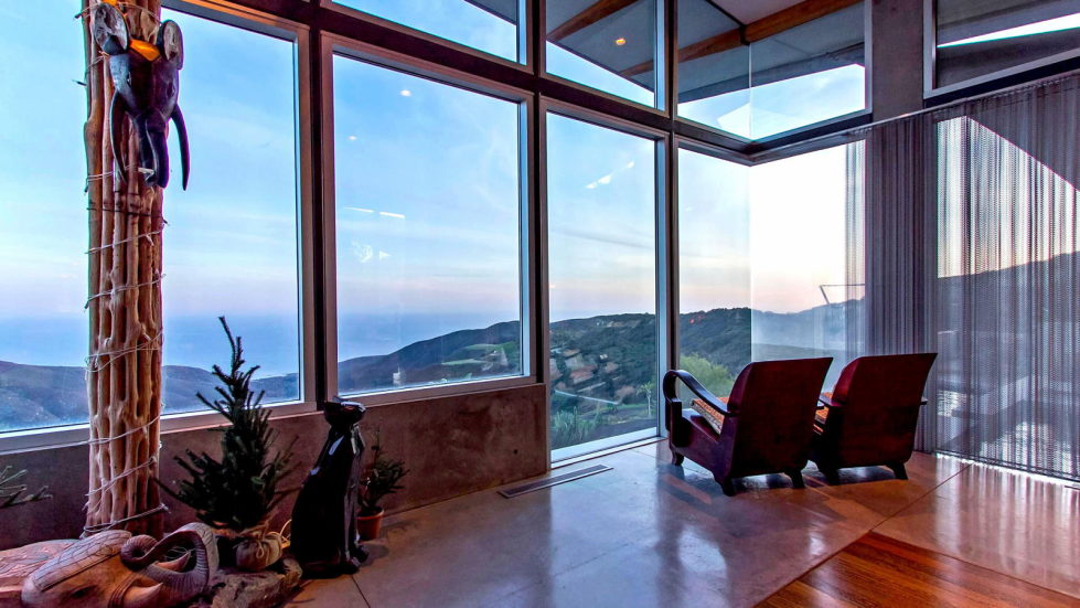 The excellent glass house for $ 14.9 million in Malibu, USA 10