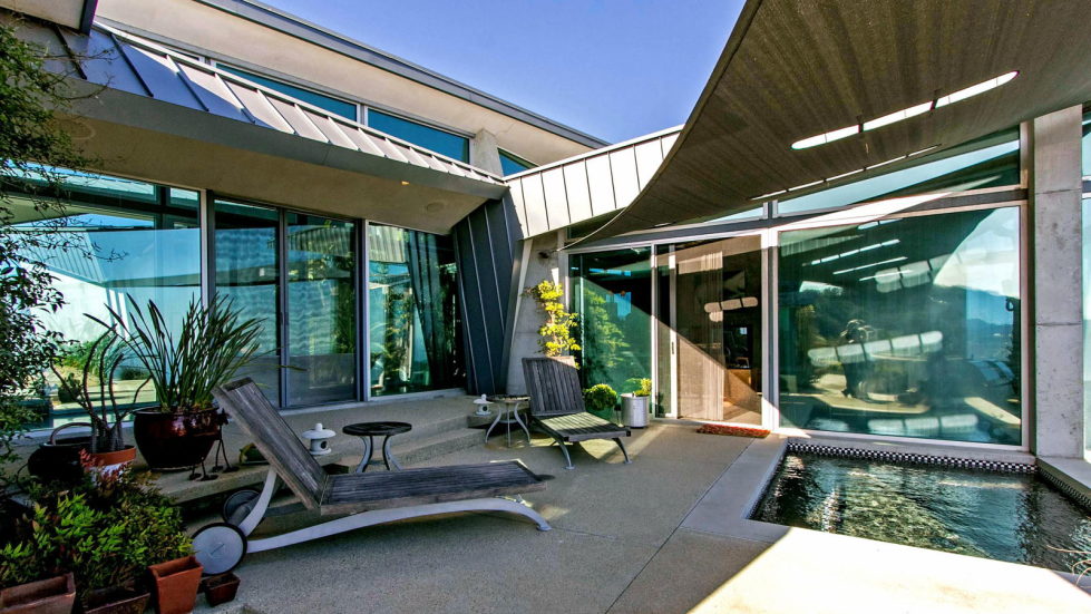 The excellent glass house for $ 14.9 million in Malibu, USA 23