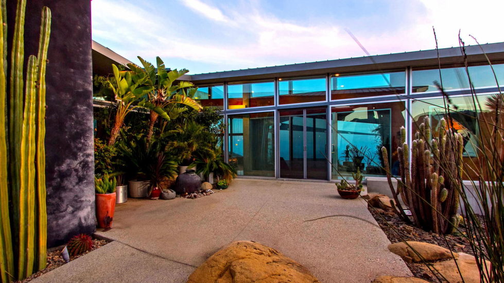 The excellent glass house for $ 14.9 million in Malibu, USA 3