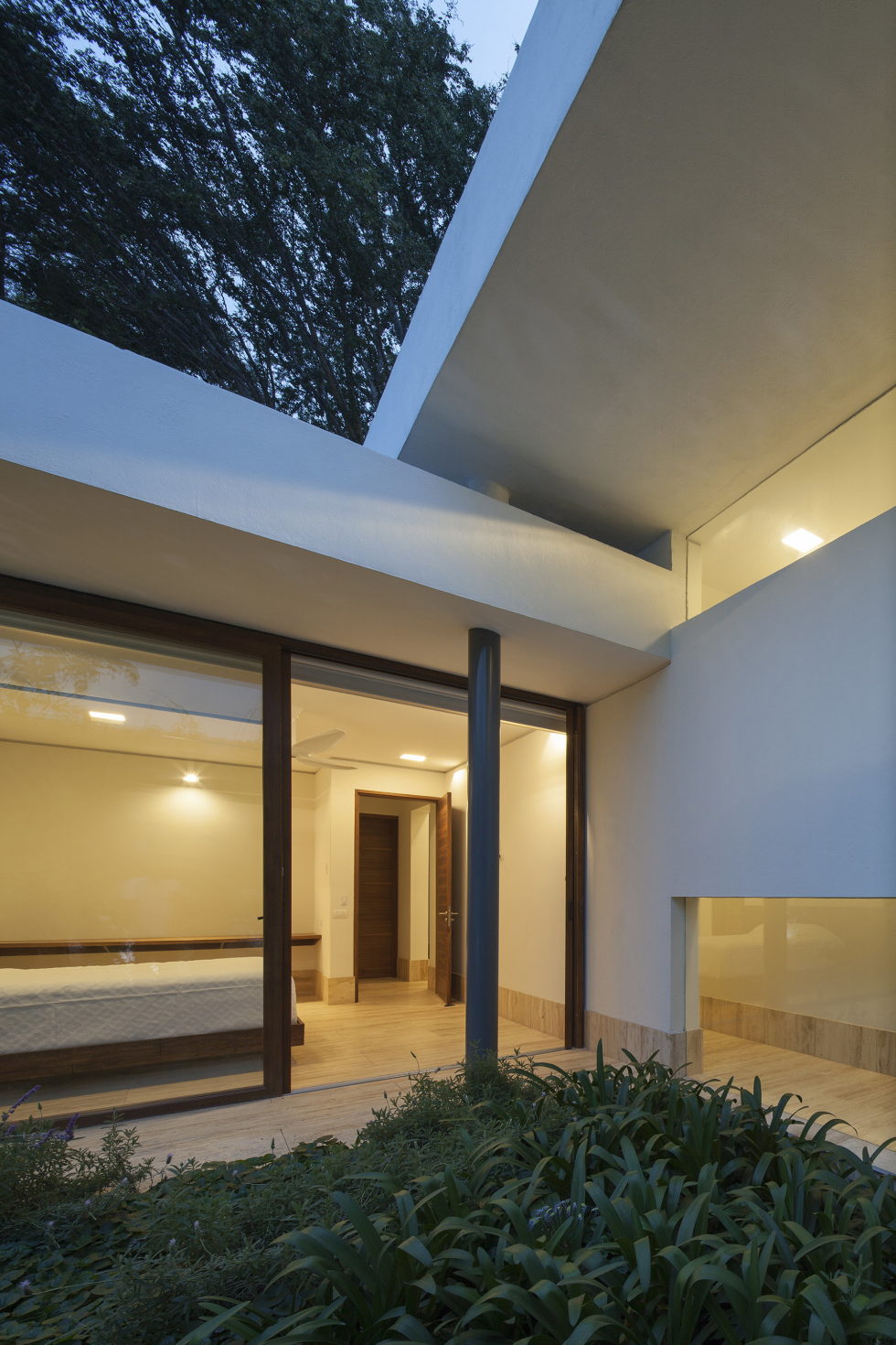 Casa Ocho Jardines Residency In Minimalism Style From Goko MX Studio 14